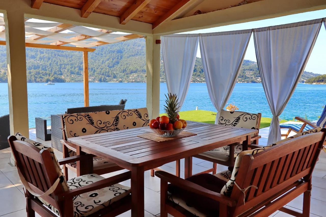 Holiday Home Bili Zal Vela Luka Bilik gambar