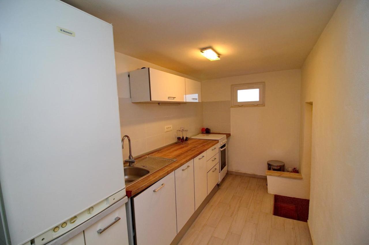 Holiday Home Bili Zal Vela Luka Bilik gambar